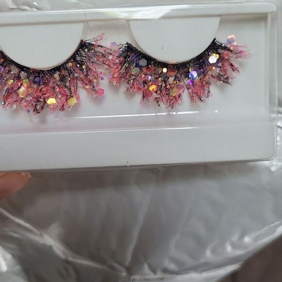 NWOT Fancy Glitter Lashes with Rhinestones - Pink - Picture 2 of 2